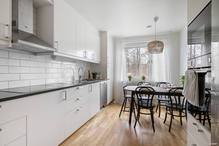 Rusthållaregården 24