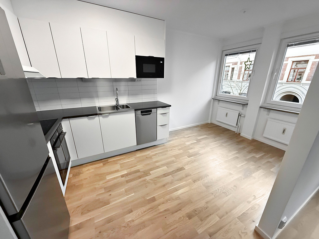 Östra Långgatan 3 B, Köping – bild 1