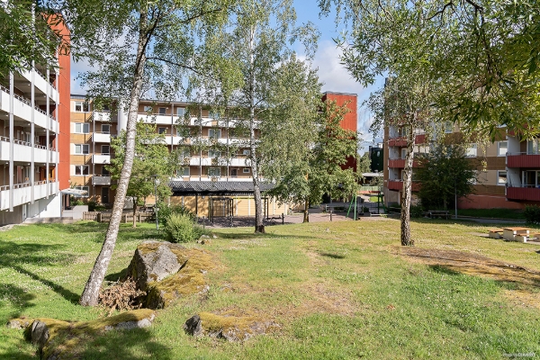 3 rum och kök, Husby — 12 398 kr/mån