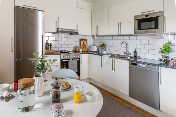 2 rum och kök, Södertälje - Ronna — 9 298 kr/mån