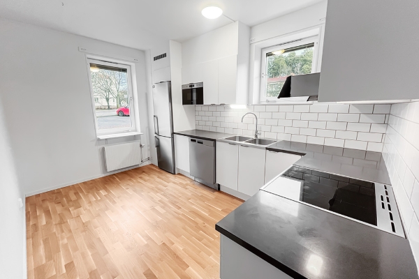 2 rum och kök, Västerås - Skallberget — 9 348 kr/mån